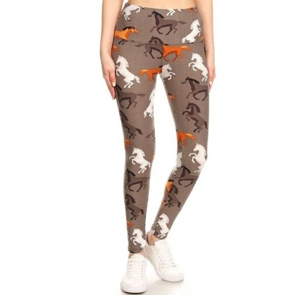Legging Depot Pants - Reg One Size Womens 5-inch Long Yoga Style Banded Lined Horses Printed Knit Legg
